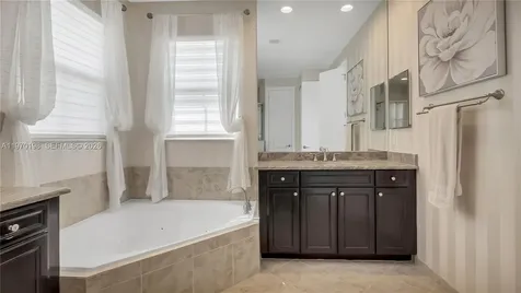 10120 N Lake Vista Court Parkland FL 33076