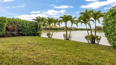 10120 N Lake Vista Court Parkland FL 33076