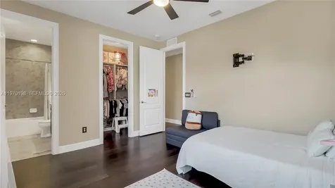 10120 N Lake Vista Court Parkland FL 33076
