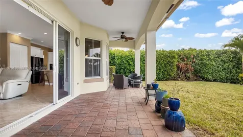 10120 N Lake Vista Court Parkland FL 33076