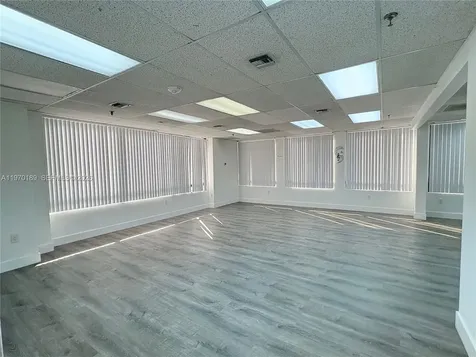 2100 W 76th Street Hialeah FL 33016