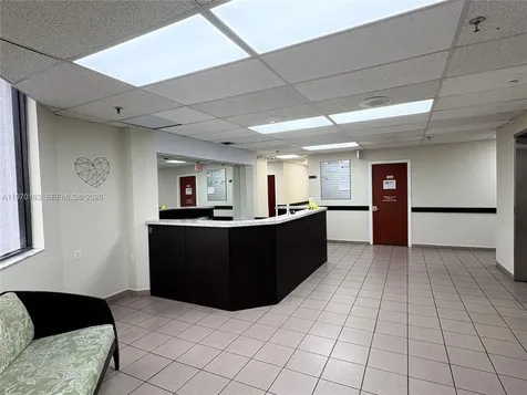 2100 W 76th Street Hialeah FL 33016