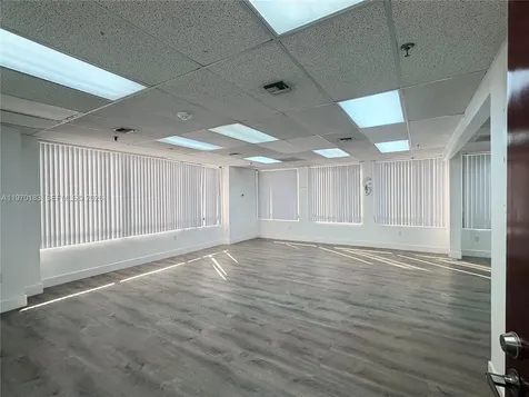 2100 W 76th Street Hialeah FL 33016
