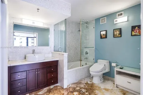 1623 Collins Avenue Miami Beach FL 33139
