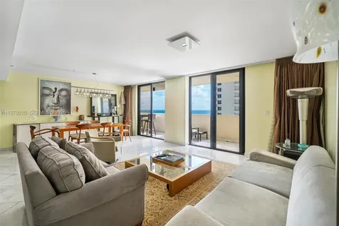 1623 Collins Avenue Miami Beach FL 33139