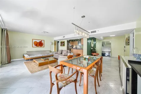 1623 Collins Avenue Miami Beach FL 33139