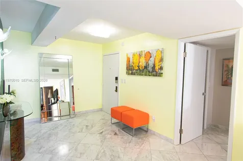 1623 Collins Avenue Miami Beach FL 33139