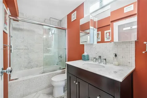 1623 Collins Avenue Miami Beach FL 33139