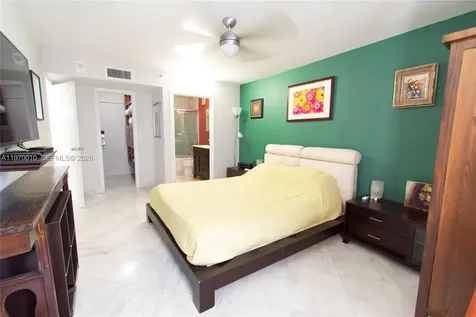 1623 Collins Avenue Miami Beach FL 33139