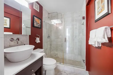 1623 Collins Avenue Miami Beach FL 33139