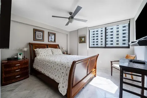 1623 Collins Avenue Miami Beach FL 33139