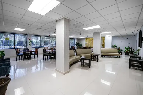 1623 Collins Avenue Miami Beach FL 33139