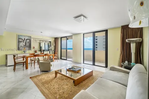 1623 Collins Avenue Miami Beach FL 33139