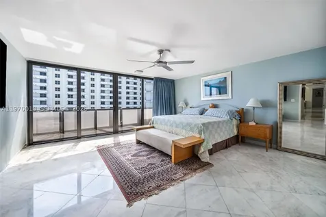 1623 Collins Avenue Miami Beach FL 33139
