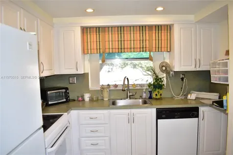 9681 Sunrise Lakes Boulevard Sunrise FL 33322