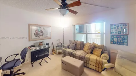 9681 Sunrise Lakes Boulevard Sunrise FL 33322