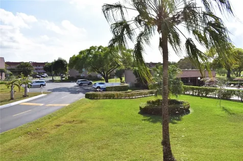 9681 Sunrise Lakes Boulevard Sunrise FL 33322