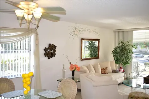 9681 Sunrise Lakes Boulevard Sunrise FL 33322