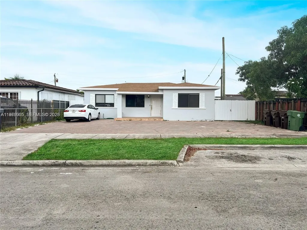 221 W 31st Street Hialeah FL 33012