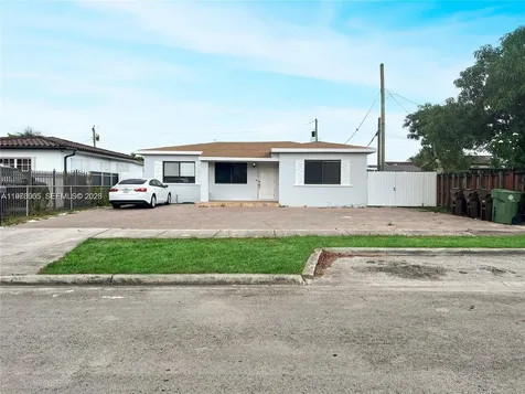 221 W 31st Street Hialeah FL 33012
