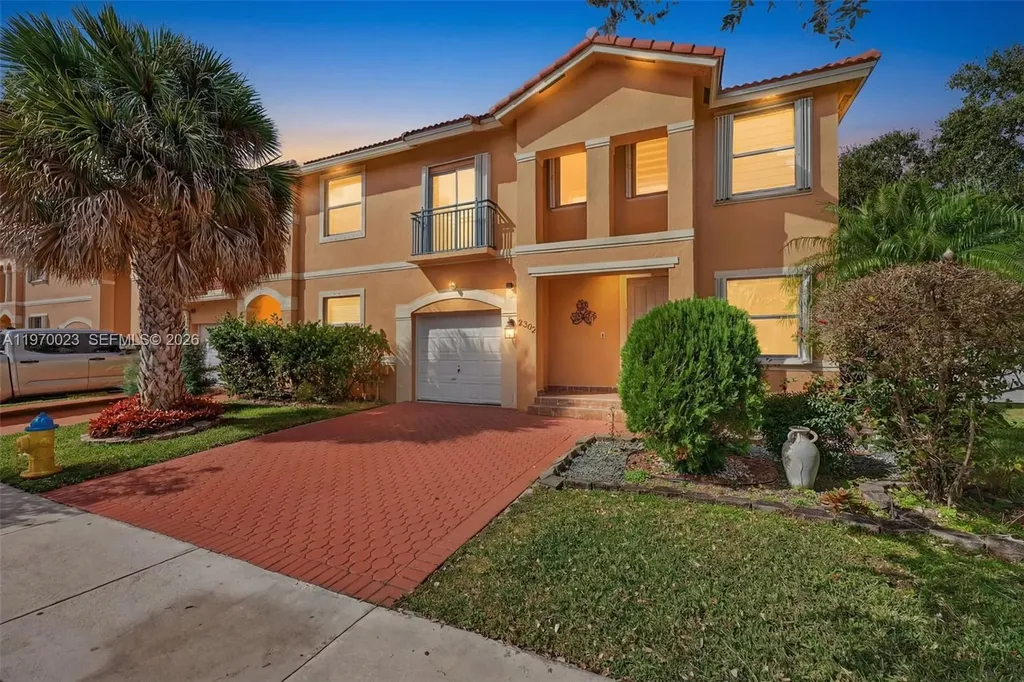 2302 NW 161st Terrace Pembroke Pines FL 33028