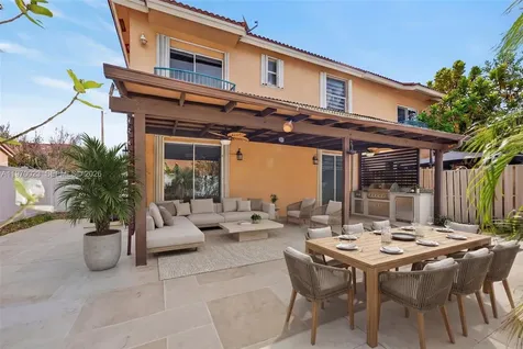 2302 NW 161st Terrace Pembroke Pines FL 33028