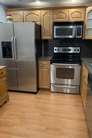 7732 Camino Real Miami FL 33143
