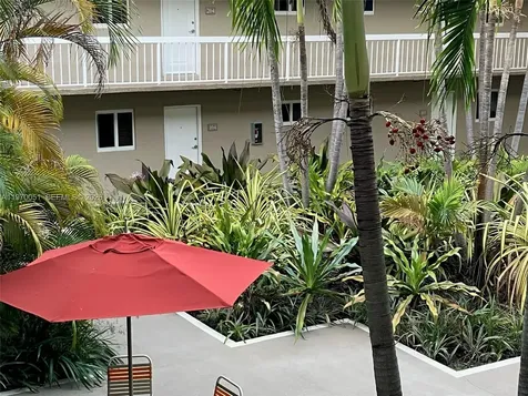 7732 Camino Real Miami FL 33143