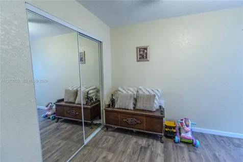 8931 N New River Canal Road Plantation FL 33324