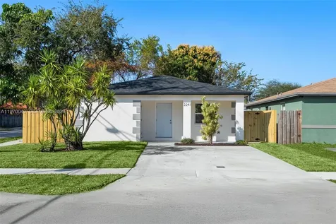 2241 Hope Street Hollywood FL 33020