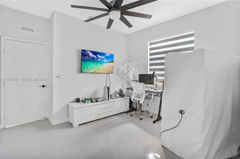 2132 NE 38th Road Homestead FL 33033
