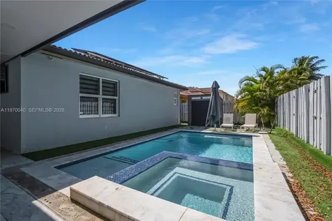 2132 NE 38th Road Homestead FL 33033