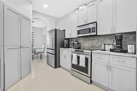 2132 NE 38th Road Homestead FL 33033