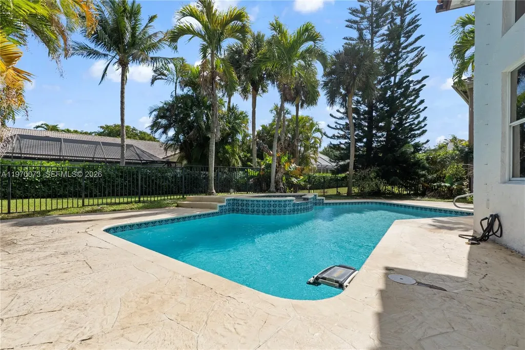 4484 NW 29th Way Boca Raton FL 33434