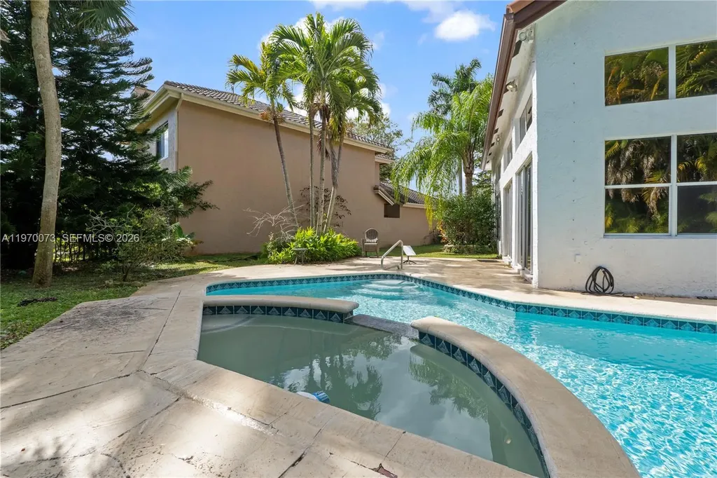 4484 NW 29th Way Boca Raton FL 33434