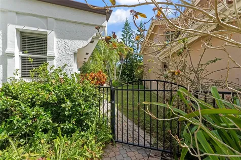 4484 NW 29th Way Boca Raton FL 33434