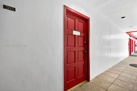 6447 Miami Lakes Drive E Miami Lakes FL 33014