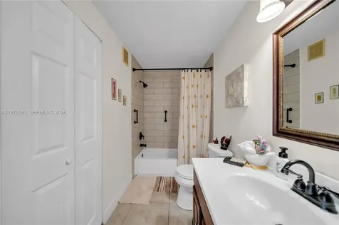 11550 Villa Grand Fort Myers FL 33913