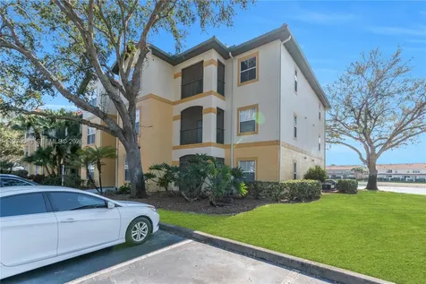 11550 Villa Grand Fort Myers FL 33913