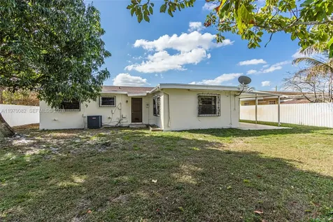 4275 NW 197th Street Miami Gardens FL 33055