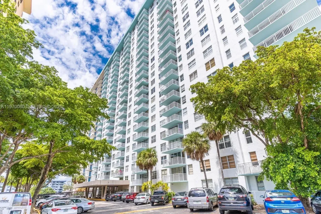 301 174 Street Sunny Isles Beach FL 33160