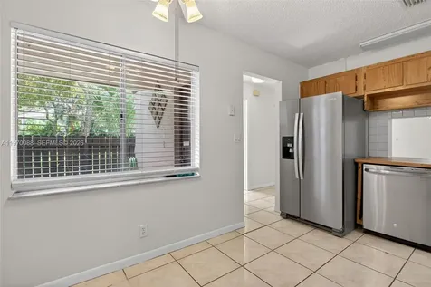 1343 Sussex Drive North Lauderdale FL 33068