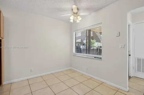 1343 Sussex Drive North Lauderdale FL 33068