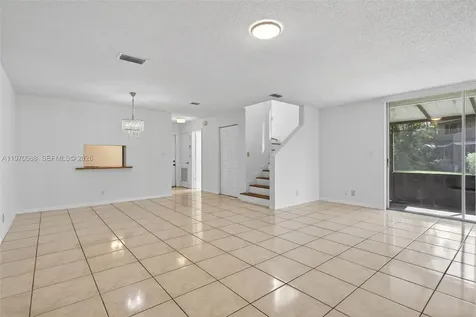 1343 Sussex Drive North Lauderdale FL 33068