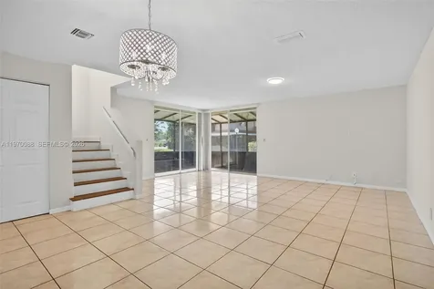 1343 Sussex Drive North Lauderdale FL 33068