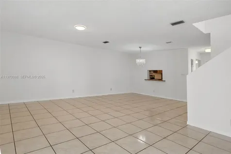1343 Sussex Drive North Lauderdale FL 33068