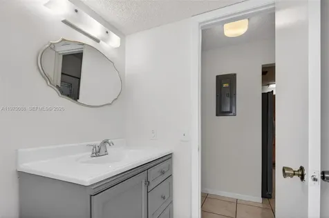 1343 Sussex Drive North Lauderdale FL 33068