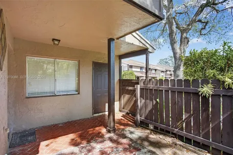 1343 Sussex Drive North Lauderdale FL 33068