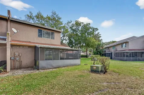1343 Sussex Drive North Lauderdale FL 33068