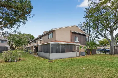 1343 Sussex Drive North Lauderdale FL 33068